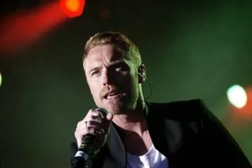 Ronan Keating at the Summarfestivalur in 2012 by SuperDopeBass CC BY-SA 3.0 ©